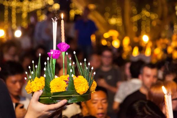 泰国水灯节即将到来告诉我们你与它难忘的回忆吧