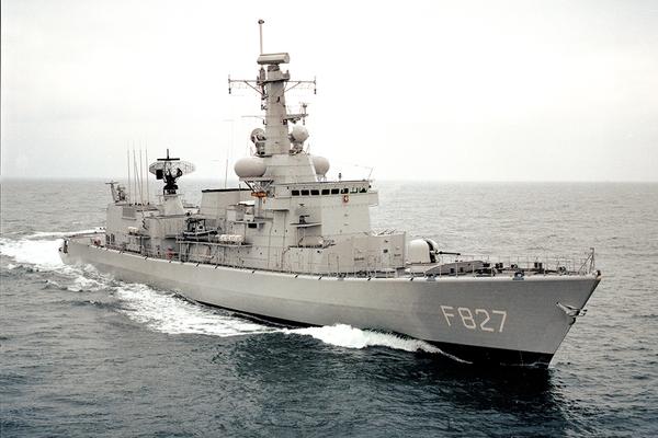 荷兰皇家海军m级/卡尔·杜尔曼级护卫舰