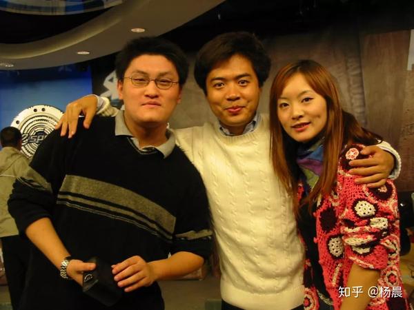 同年年底,非典在广东地区出现,蓝极速网吧的阴霾还没有过去,2002年