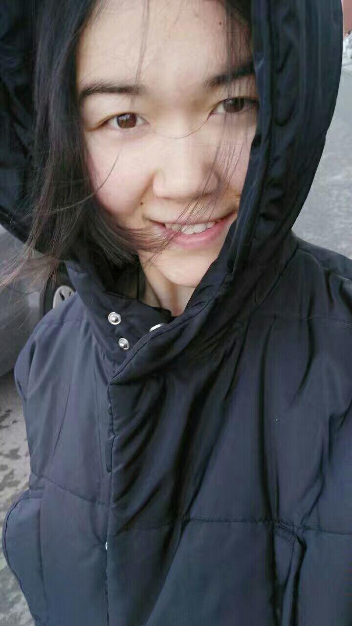 让皮肤白得发光?-知乎搭女生穿v皮肤图片
