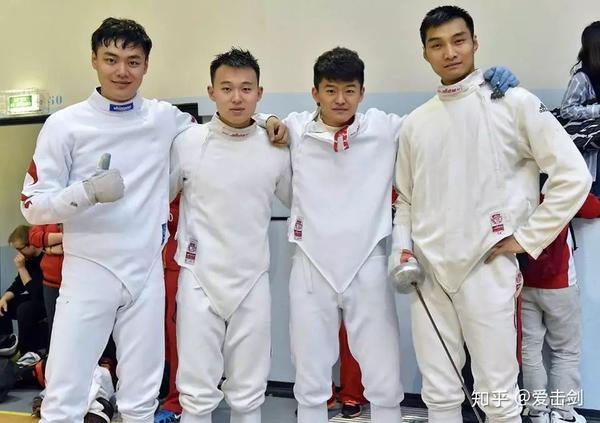 状态出色!男重世界杯中国队收获团体第7