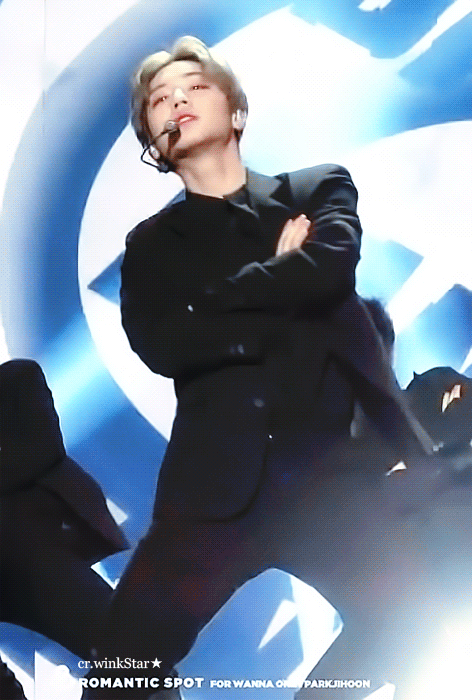 如何评价wanna one的朴志训的后续发展?