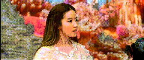 假设前提是杨幂白浅领先,你们认为刘亦菲可以超越杨幂