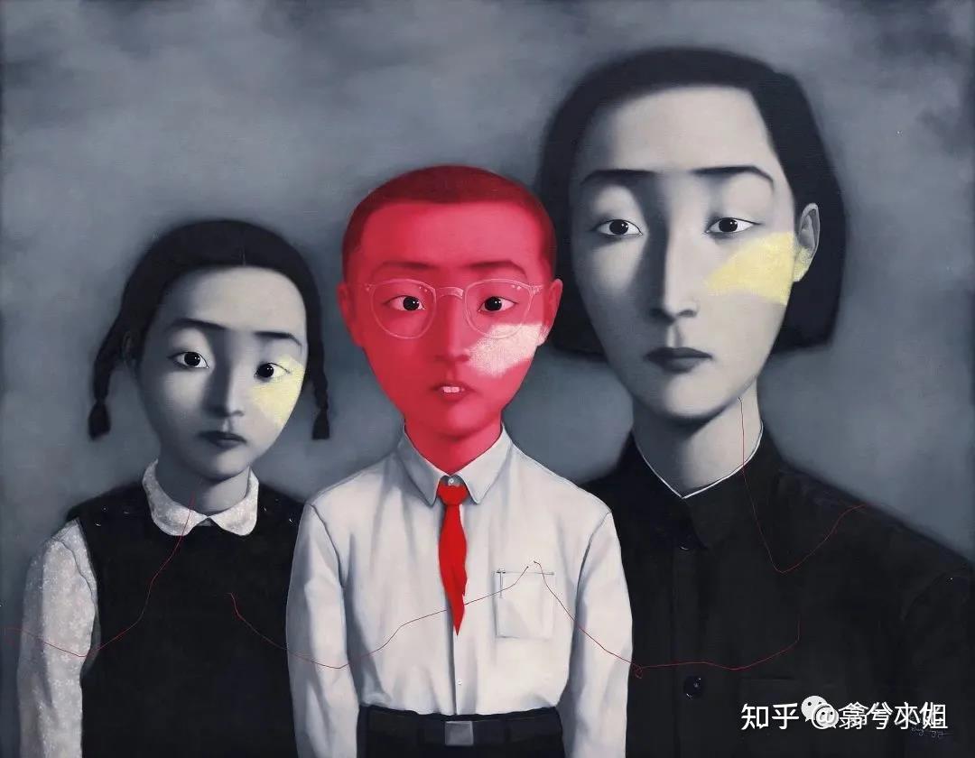 张晓刚自1993年开始构思创作《大家庭》系列油画,这组画问世就立刻