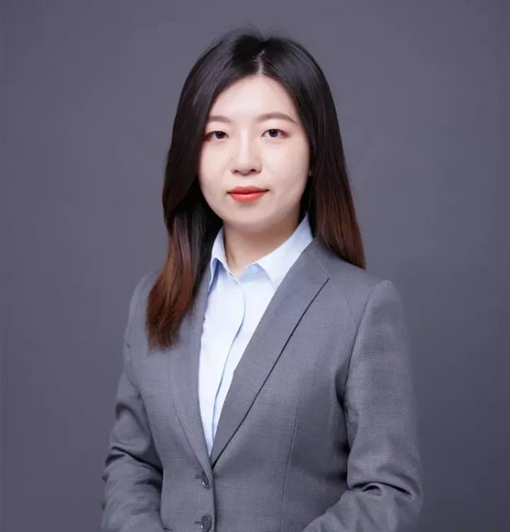 4.13|看我爱尔5位员工摘镜之吕璐