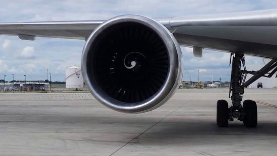 767发动机空中起火这事该怪波音吗