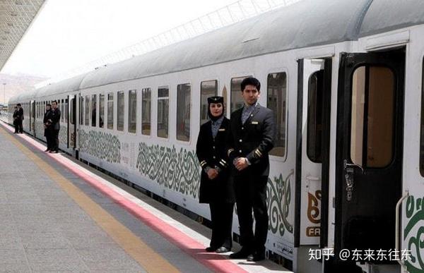 伊朗铁路系统:买票坐火车和我国有何异同?伊朗也有"12306"
