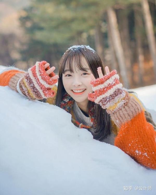 女生日常拍照姿势,学好这8个,拍照温暖自然又好看