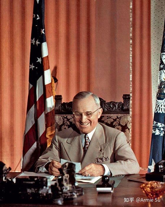 美国第33届美国总统——"杜鲁门"(1945年-1953年) ,1952年,33岁的艾伦
