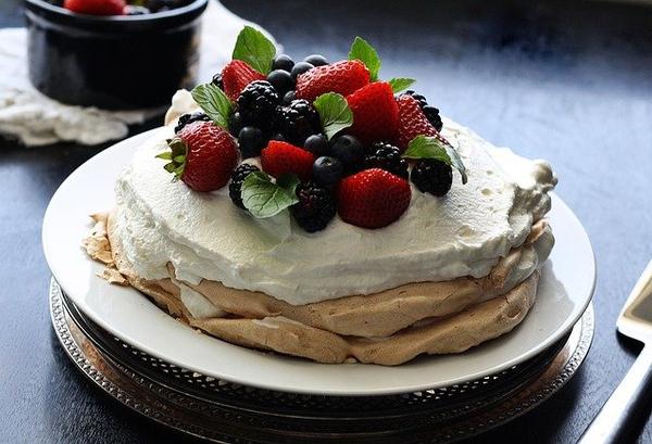 经典甜品:pavlova 帕夫洛娃