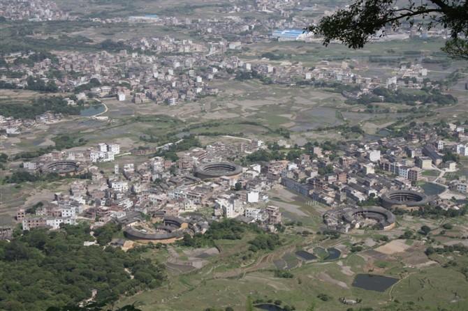 潮汕"半山客" 17 人 赞同了该文章       广东粤东地区的饶平县,丰顺