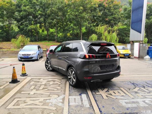 首见国六青岩灰标致5008实车,说说gt车型的事