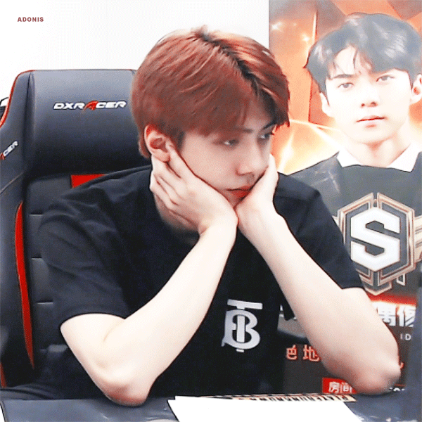 吴世勋有哪些惊艳的图片?