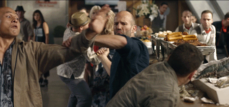 像郭达·斯坦森这样? 为了保住珍贵的头发,能动手解决的,坚决不动脑.