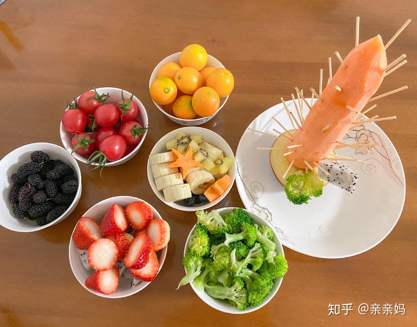 圣诞树水果拼盘