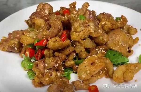 孜然羊肉这样做,微辣鲜香,肉质鲜嫩,一上桌就抢光!