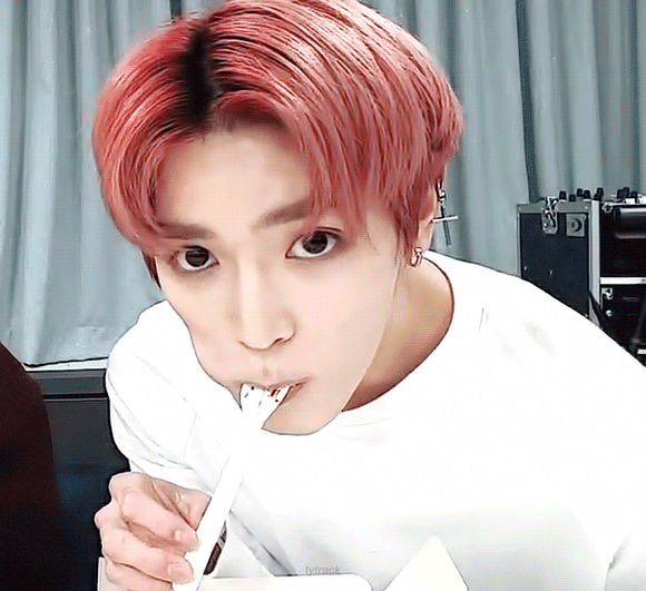 nct成员,nct 127队长李泰容了解一下 如果你单单看他的脸,你绝对想不