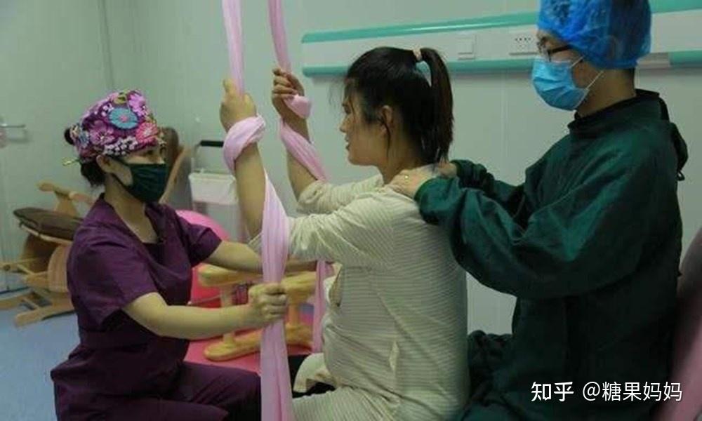 英国产妇顺产阵痛12小时医生麻醉后生肉球网友起名梦生