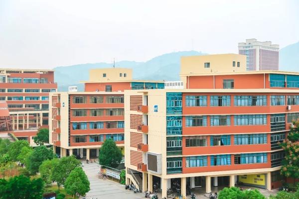 温州大学瓯江学院校园圈