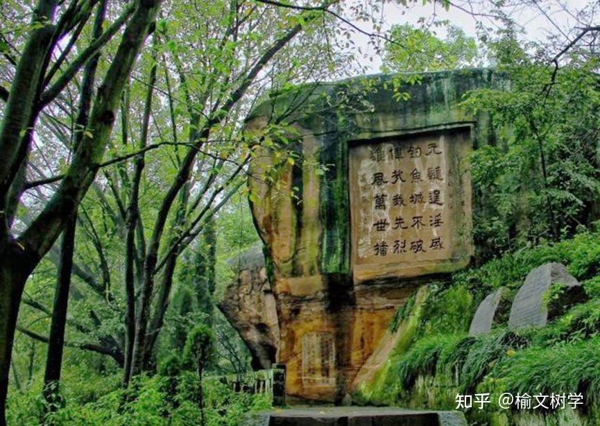 武道衙门,步军营,水军码头等遗址,有钓鱼台,护国寺,悬空佛寺,飞来寺