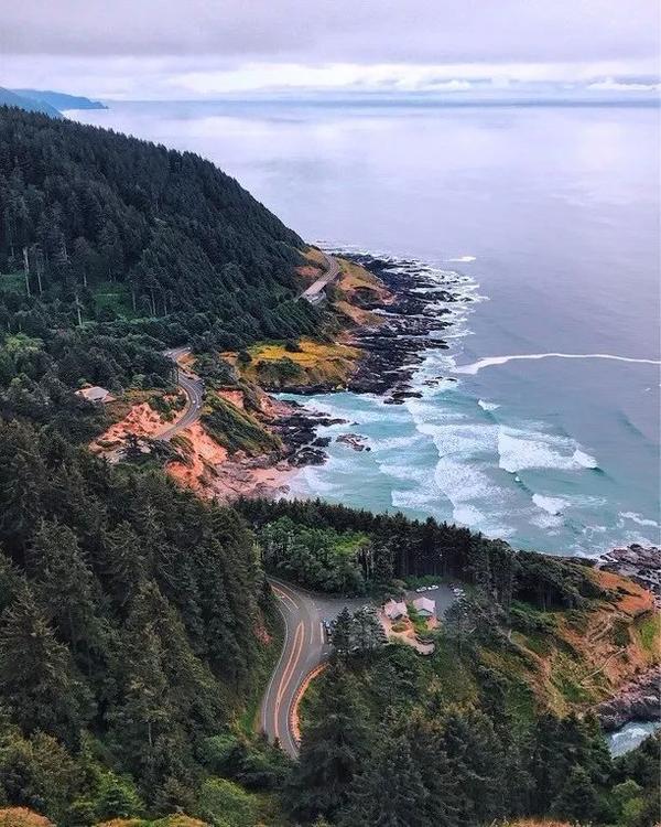 俄勒冈的101号海岸线公路和加州一号公路比,有什么不一样,景色美么?