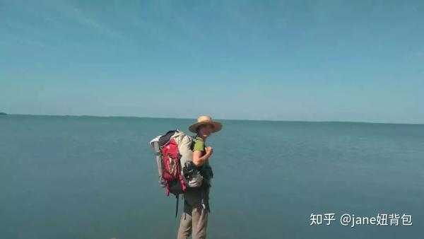 自己一个人出国旅游,到哪个国家不需要签证的?
