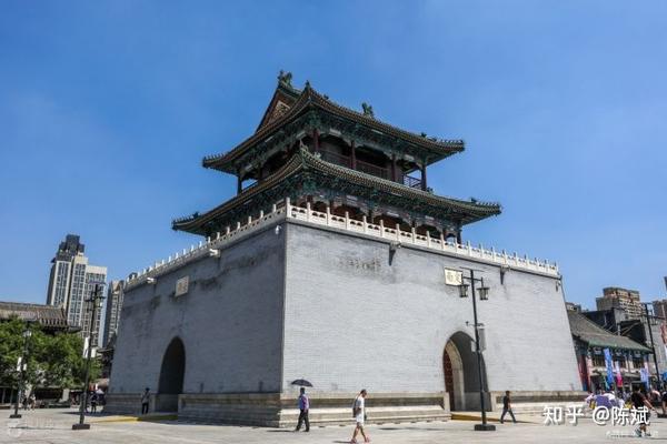 原来方台内还设有鼓楼博物馆供参观,2014年鼓楼整体维修后,鼓楼博物馆