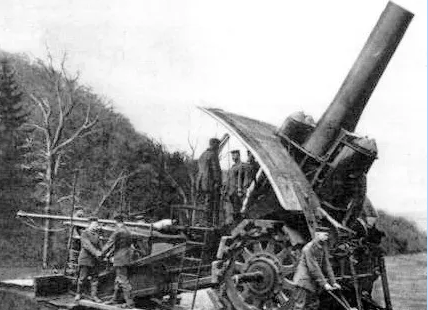 二战德国巨炮重1350吨 打48发炮弹膛线就磨光了