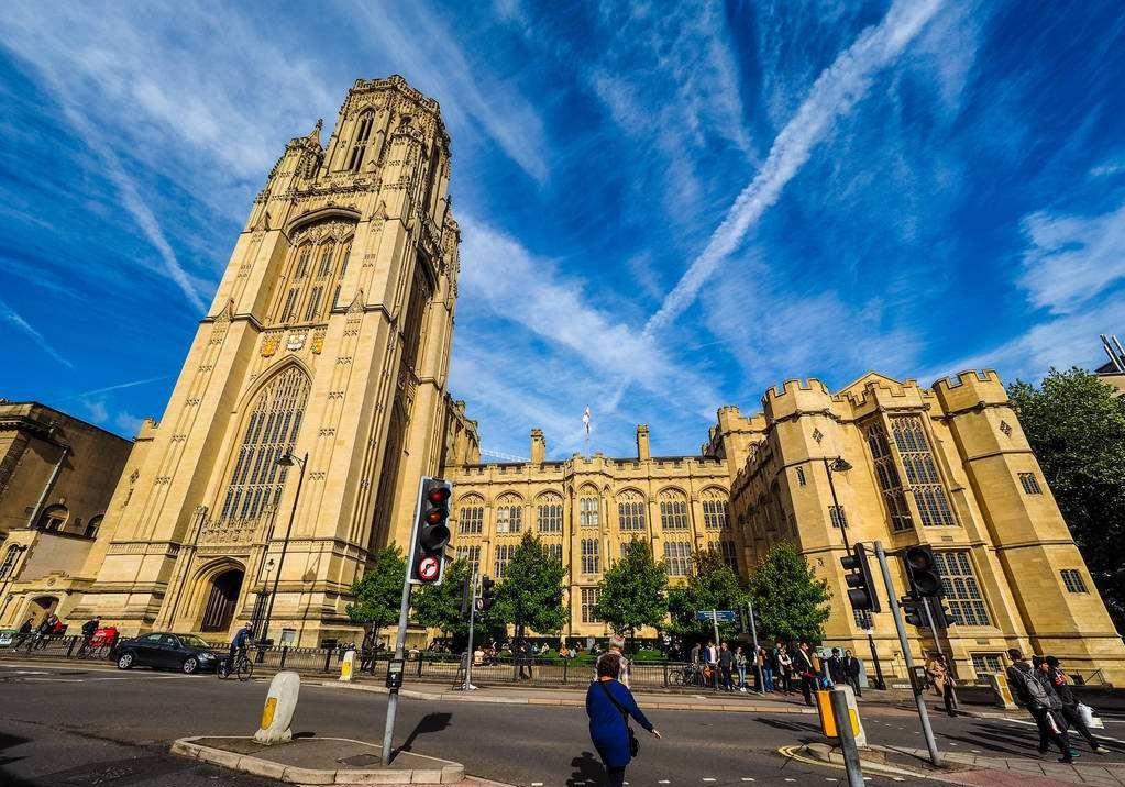 布里斯托大学:除牛津剑桥以外的英国第一选择