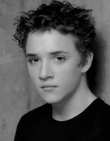 kyle gallner(凯尔·加勒)的颜值巅峰时期,超可爱