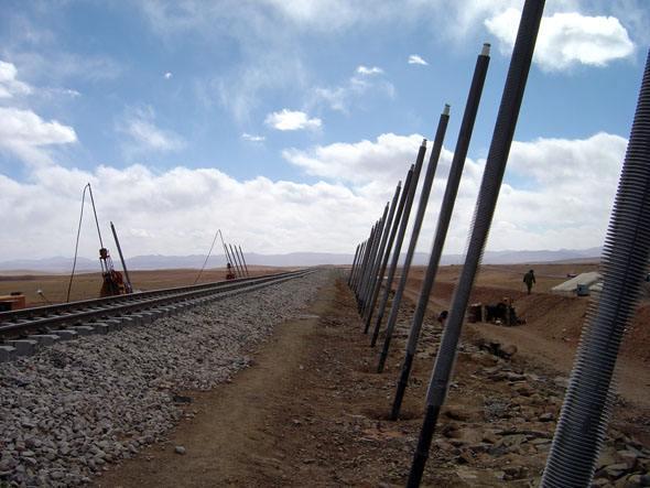 中国怎样破解青藏铁路高原冻土这一世界性难题?