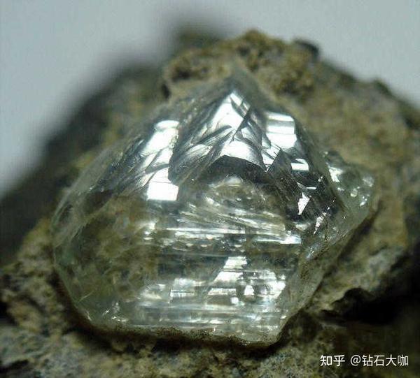 钻石原石怎么鉴定?如何挑选钻石?