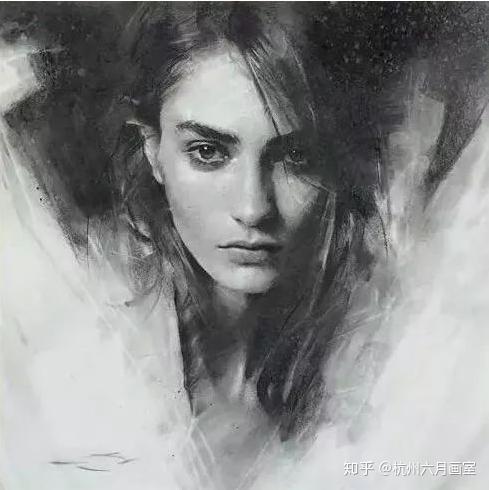 美术教程丨为什么很多人喜欢炭笔绘画的人物头像看完你就明白了
