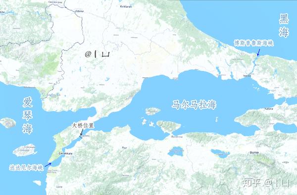 这条狭长的海峡与马尔马拉海和博斯普鲁斯海峡并称为土耳其海峡,是