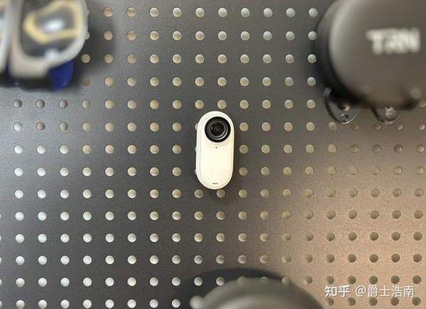 2498元影石Insta360 Go3开箱可玩性超高运动相机有点惊艳 知乎