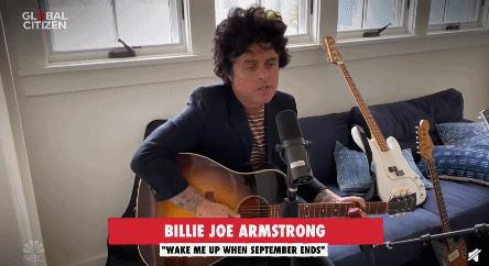 green day绿日乐队主唱billie joe armstrong 带来《wake me up wenn