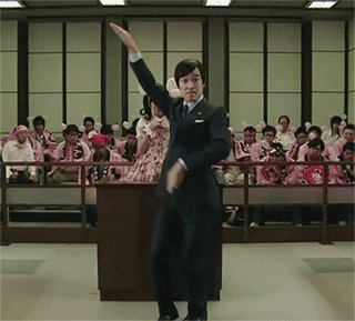 一开始,想的是 当然是想和我老婆生活在《legal high》里.