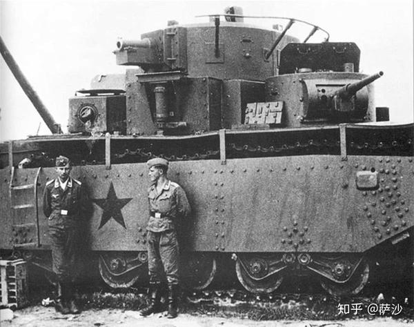 二战苏军威武的多炮塔教主:装备3门火炮的t35重型坦克