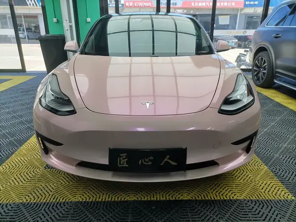 改色案例鉴赏:特斯拉model3"双色糖果胭脂粉"贴膜改色