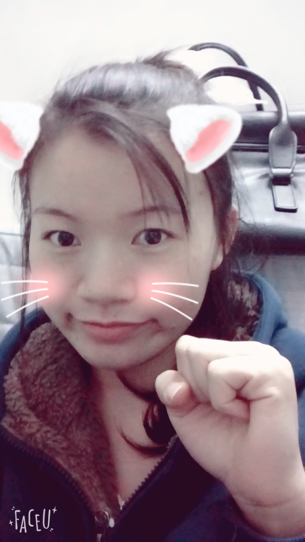 女生自拍修图前和修图后会有多大差别?