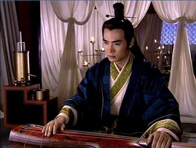 能诗善画,在当地极有名气,但不幸的是,她在出嫁不久之后丈夫就去世了