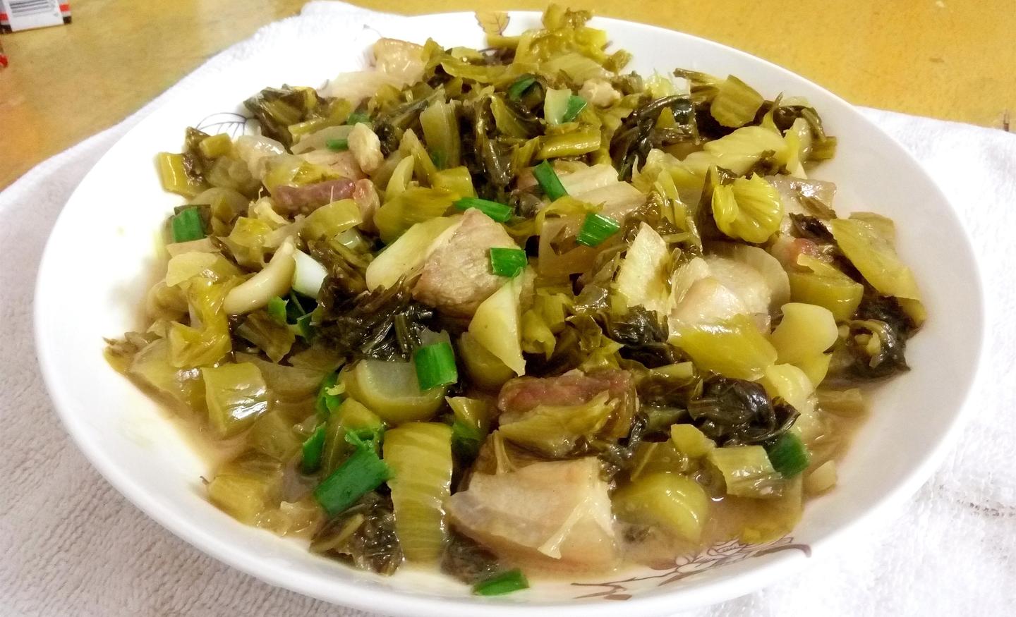 客家咸菜焖猪肉