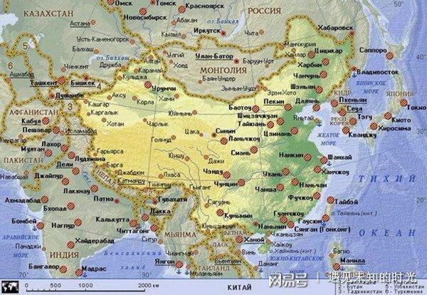 俄罗斯版的中国地图,绘制了地形,省会城市和河流.
