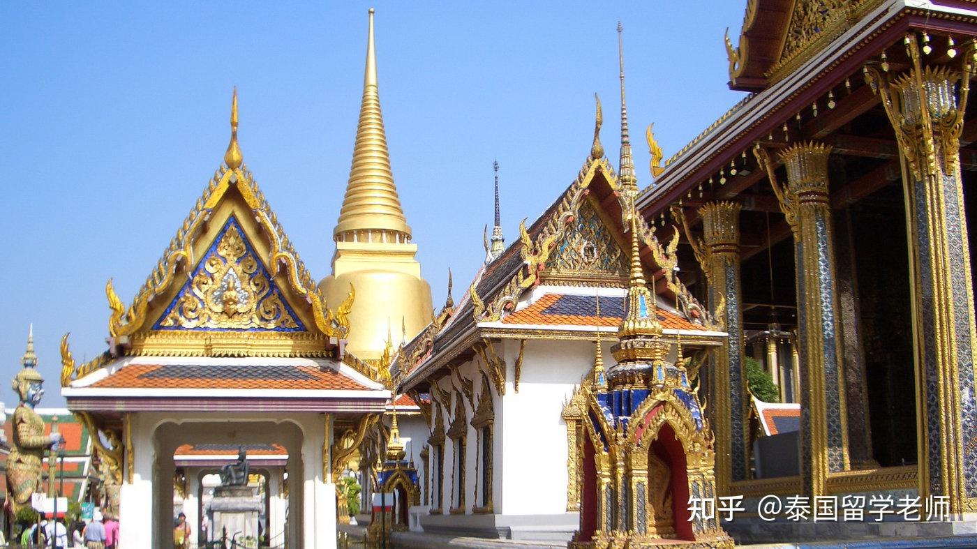 玉佛寺位于曼谷大皇宫的东北角,是曼谷的标志,是泰国旅游必到之地