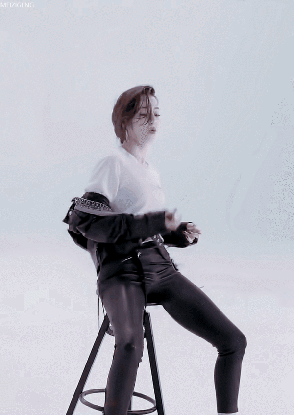 长得好身材好声音好性格好从头发丝到高跟鞋没有一点我看不上的 超级