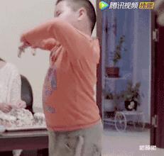表情包了 | 又一个魔性的娃要火!宋家三胞胎地位岌岌可危啊