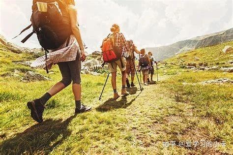 "爬山"你还在说"climb mountain"吗?老外听到都吓尿了