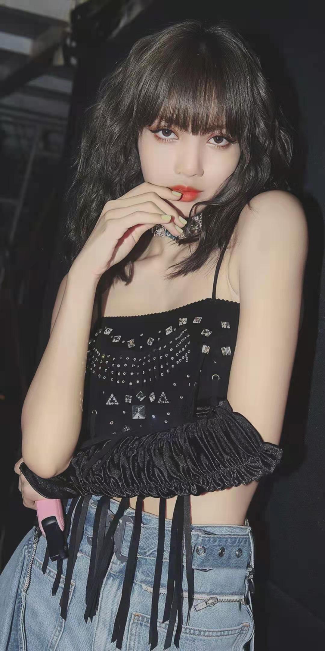 女生会怎么看待用这种壁纸的我会觉得恶心吗