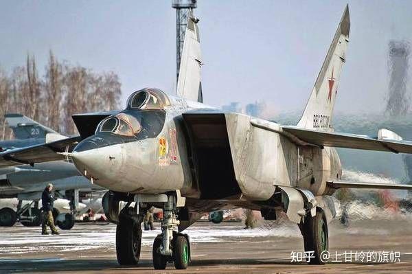 今日武器装备分享苏联米格25狐蝠战斗机