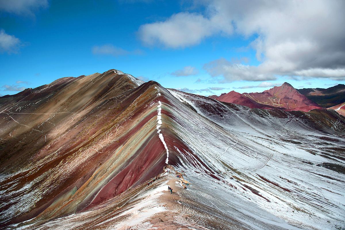 今天这篇轮到了彩虹山. 这是秘鲁时下最网红的景点